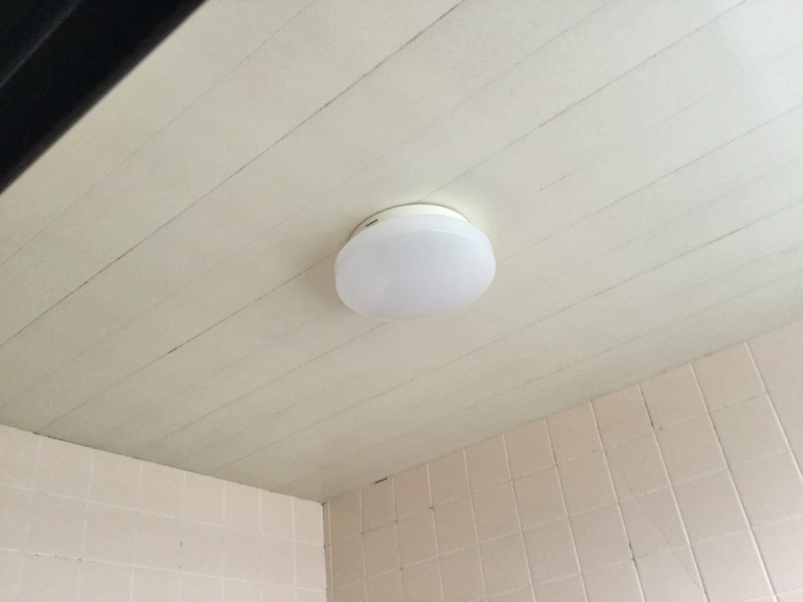 浴室照明交換工事 武蔵野市 – てるくにでんきの毎日は照明器具の毎日
