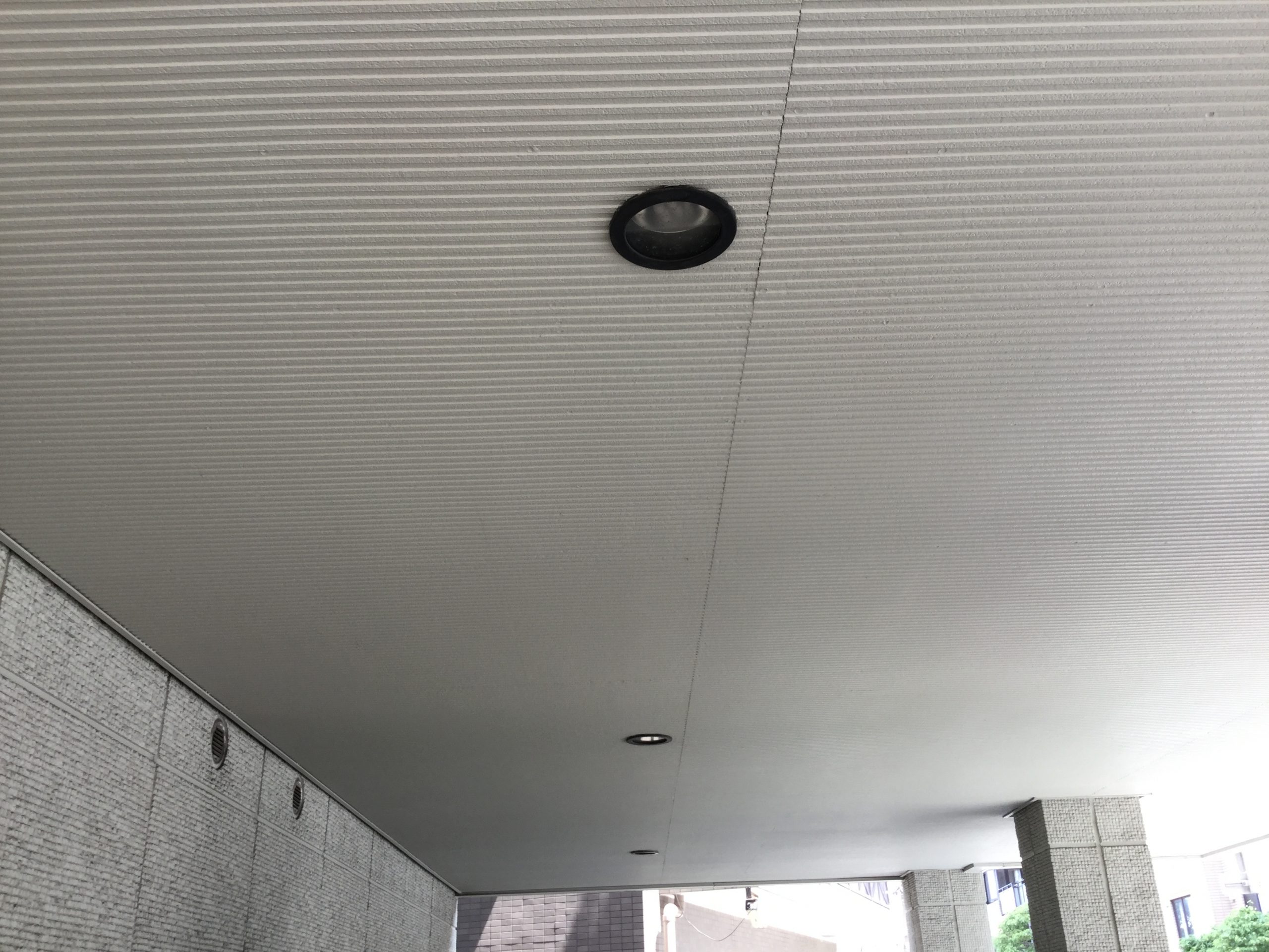 玄関軒下・駐車場センサー照明 – てるくにでんき 照明器具の実例集
